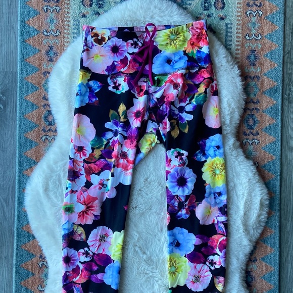 Old Navy compression floral striped leggings comfy workout pant athletic wear - Picture 2 of 9